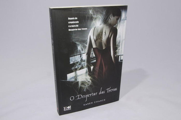 Foreign Editions - Touch The Dark (Portuguese)