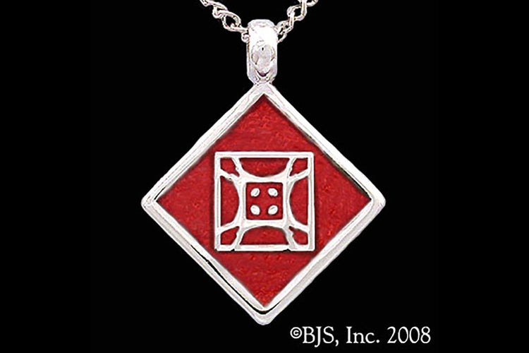 Jewelry - Aon Mai Pendant