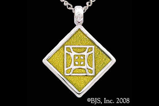 Jewelry - Aon Mai Pendant