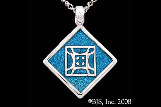 Jewelry - Aon Mai Pendant