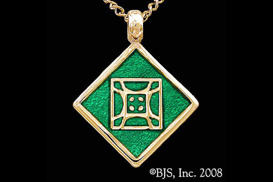 Jewelry - Aon Mai Pendant