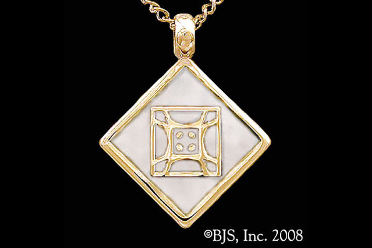 Jewelry - Aon Mai Pendant