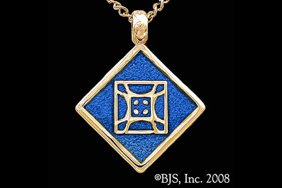 Jewelry - Aon Mai Pendant
