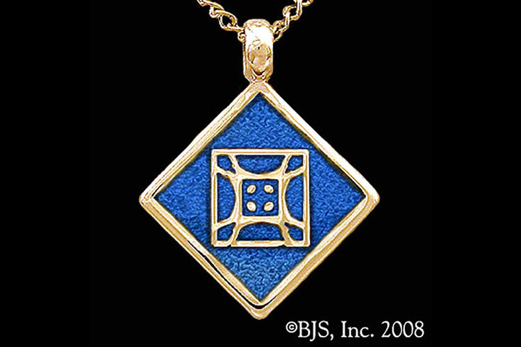 Jewelry - Aon Mai Pendant