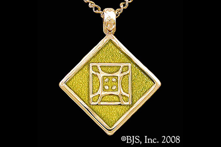 Jewelry - Aon Mai Pendant