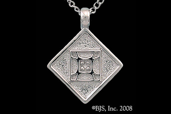 Jewelry - Aon Mai Pendant