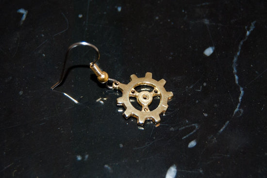 Jewelry - Auri's Brazen Gear Earrings